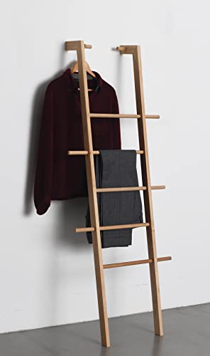 TIDYBOY Kleiderleiter & Kleiderständer Holz, Handtuchleiter & Handtuchhalter aus Massivholz, Designer Holzleiter auch als Dekoleiter, Herrendiener oder Stummer Diener Leiter Handgearbeitet (Eiche N)